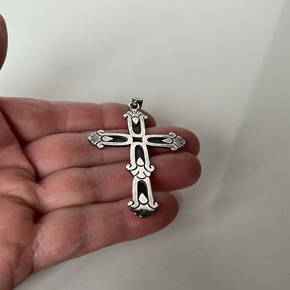 Victoria Cony Sterling Silver Taxco Mexico Cross Pendant - Picture 6 of 10